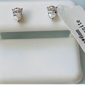 Luxury 1.0‎ CT Moissanite Diamond pear stud earrings VVSD